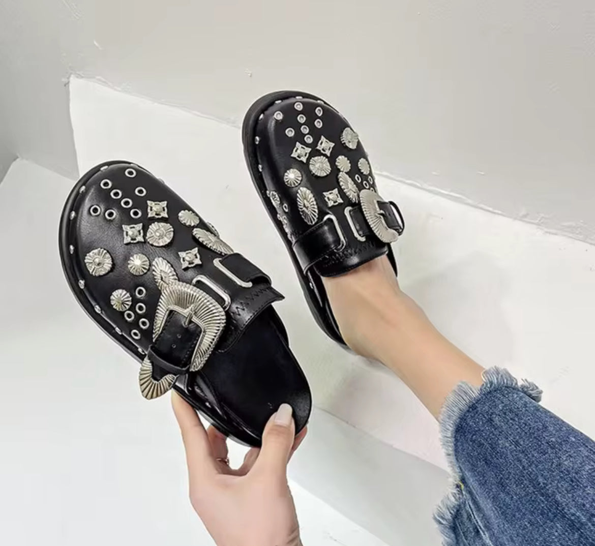 Main Character Footwear
