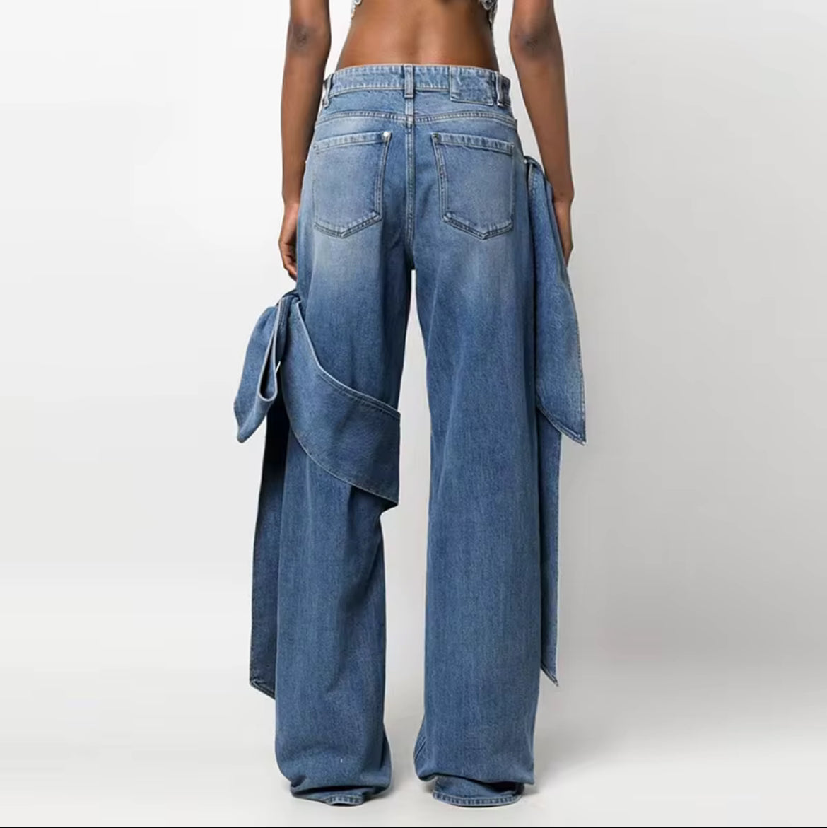 Statement Tie-Detail Wide-Leg Jeans