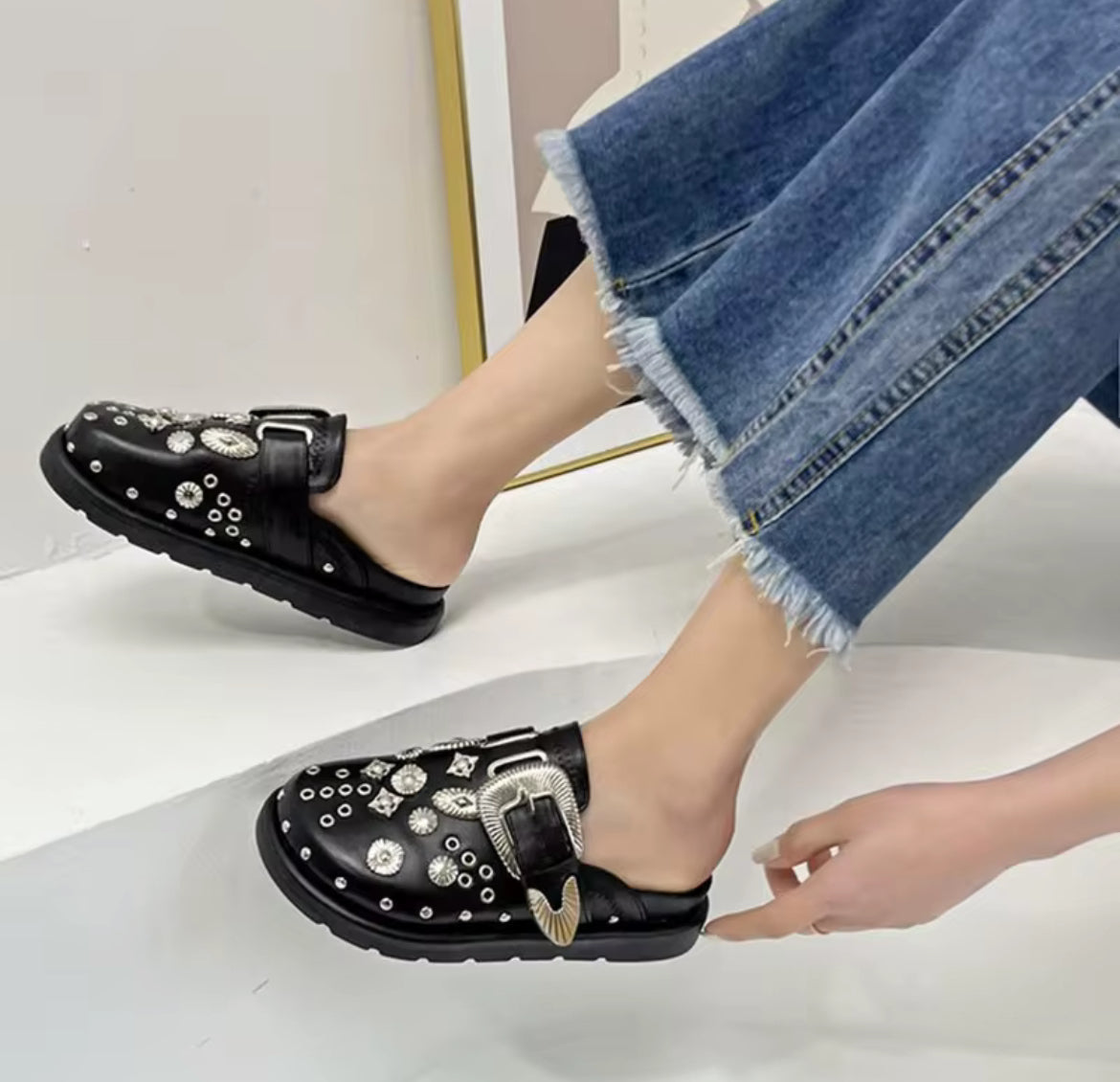 The Vibe Setter Mules